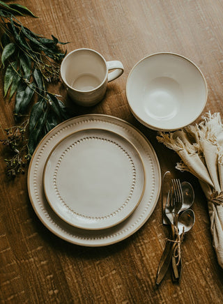 Heirloom Stoneware 4-Piece Place Setting